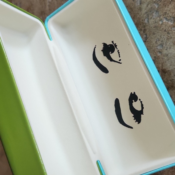 Kate Spade Vibrant Green and Blue Eye Glass Box - Picture 5 of 10